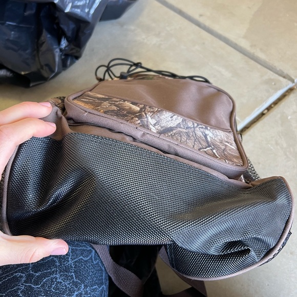 Realtree backpack - Picture 4 of 7